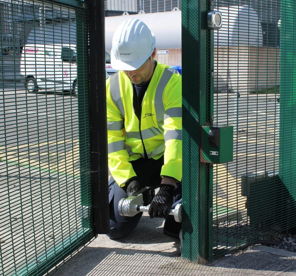 Gate - Barrier Maintenance in Battledown, Cheltenham - Barrier Repairs Cheltenham - Gate and Electric Gate Repairs and Maintenance in Battledown, Cheltenham